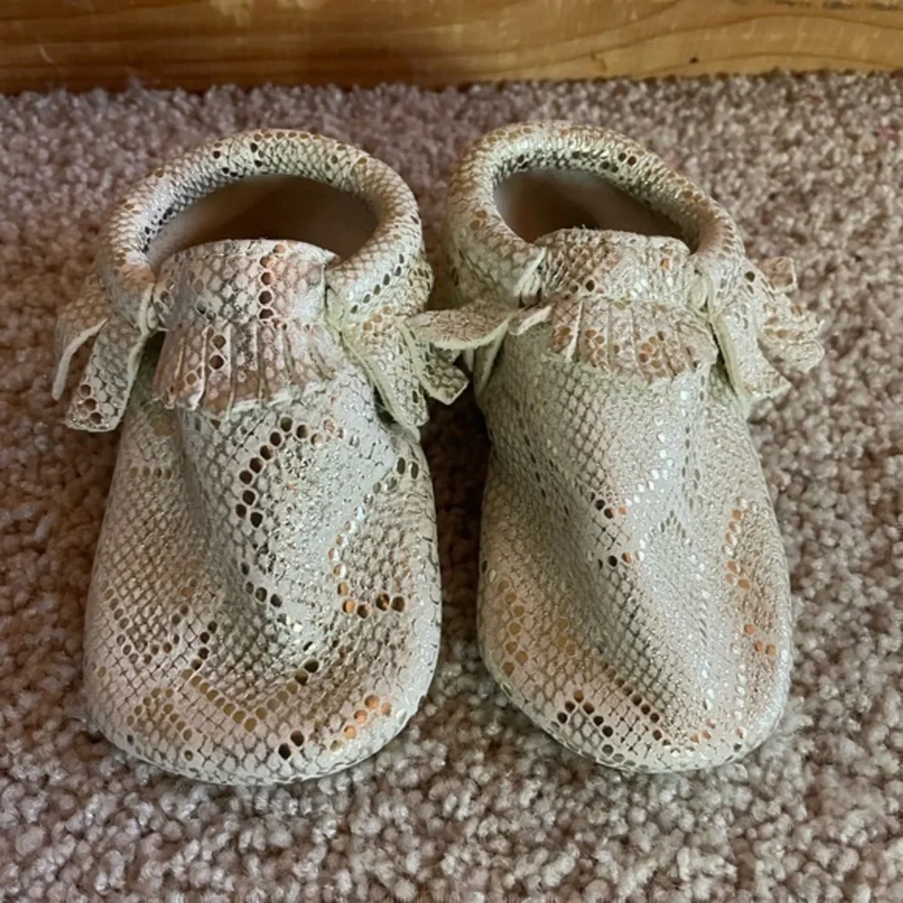 Brand new! Freshly Picked leather mocs moccasins